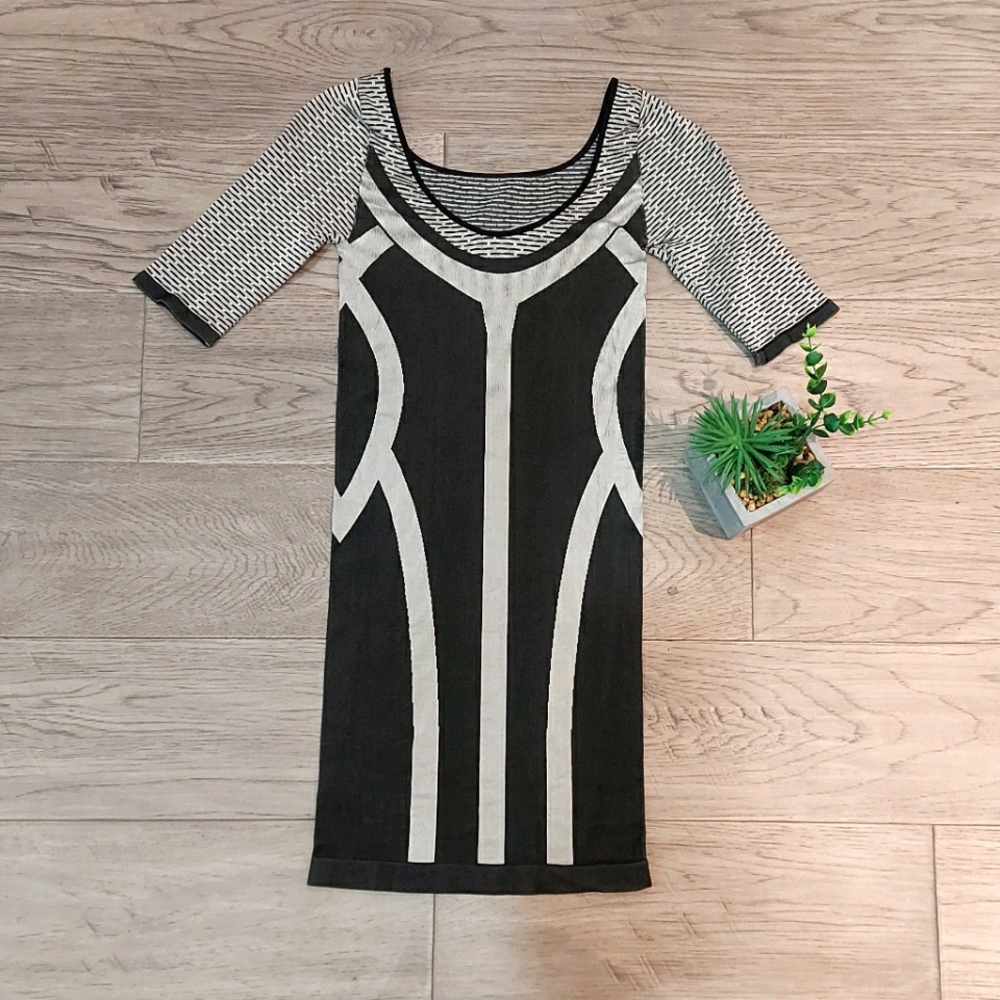 Bebe Black & White Mini Bodycon Dress size S